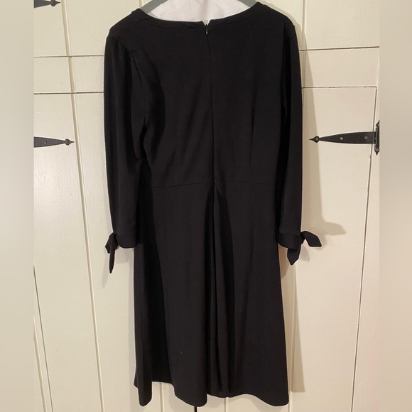 Maternity Dress  by Ann Taylor Loft with 3/4 sleeves with ties. Black Size 4. - Picture 6 of 8